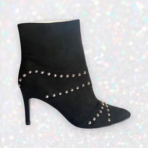 🆕 NIB Boston Design Studio Black with Silver Studs Heeled Ankle Boots